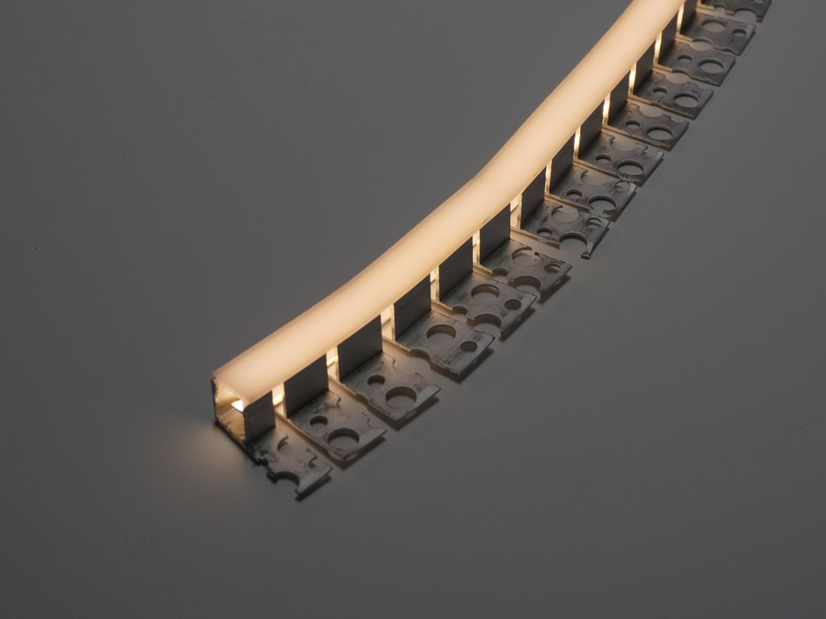 รางอลูมิเนียมดัดโค้งปีกเดี่ยว 2