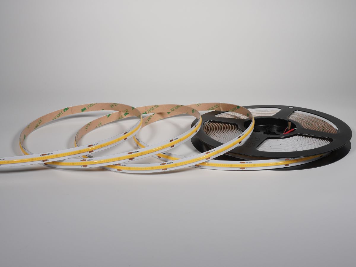 COB LED Strip 528C 24V 2